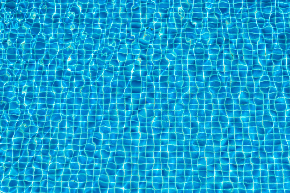 Cómo medir el cloro de la piscina fácilmente este verano