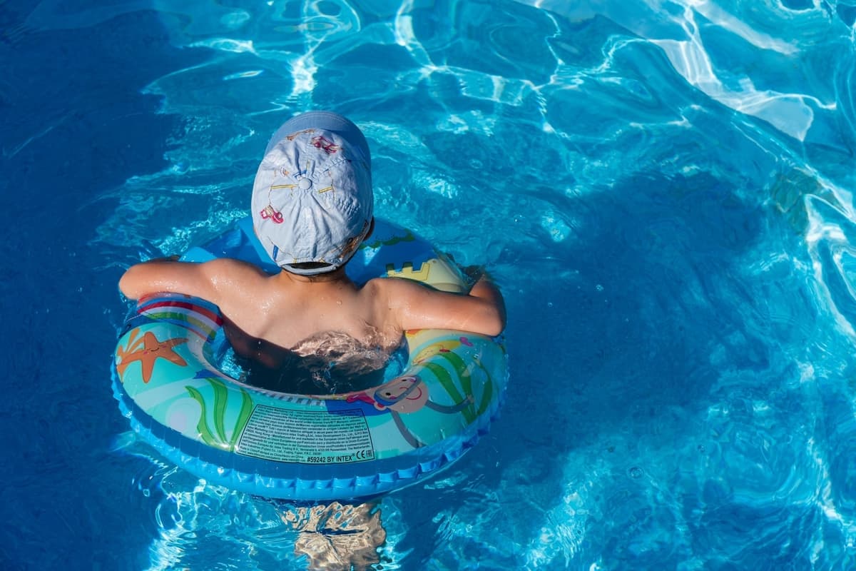 Este tipo de piscinas son muy seguras para los niños.