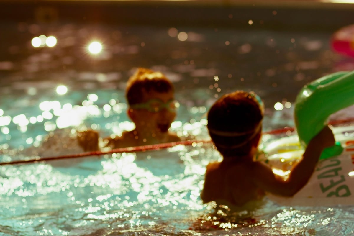 Las piscinas rectangulares son ideales para los más pequeños.