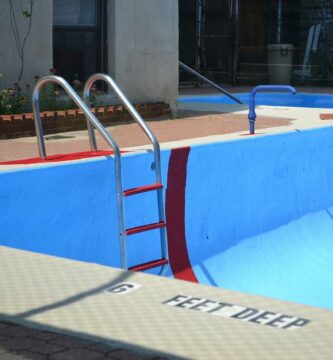 Cómo llenar la piscina por primera vez