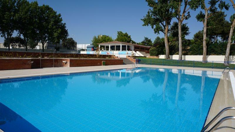 Piscina Municipal de Tejares en Salamanca