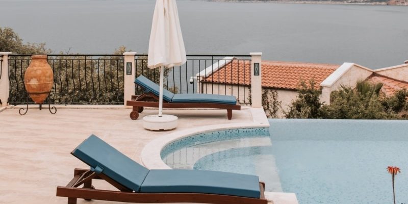 Escaleras para piscinas: todo lo que necesitas saber